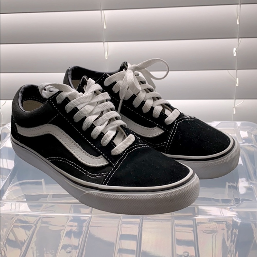 Vans Old Skool black white women’s 7